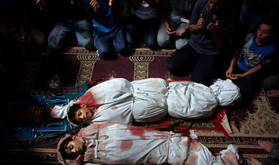 صور تحبس الانفاس بعدسة مصورة امريكية شجاعة في حرب غزة صورة رقم 2