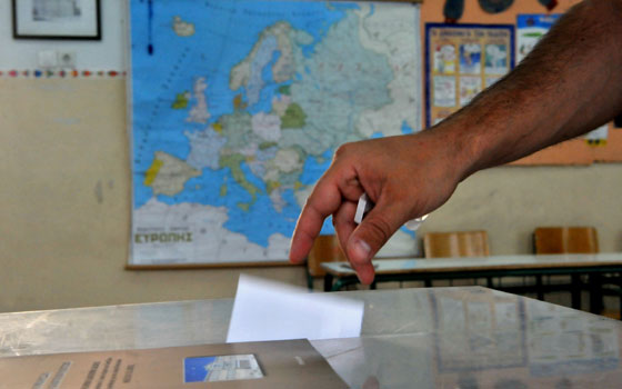 اليوم.. اليونانيون يصوتون على خطة الانقاذ الاوروبية لبلدهم صورة رقم 17