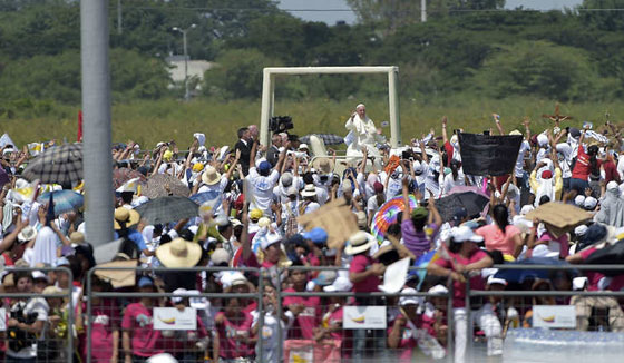 بابا الفاتيكان في جولة بامريكا اللاتينية ومحطته الاولى الاكوادور صورة رقم 4