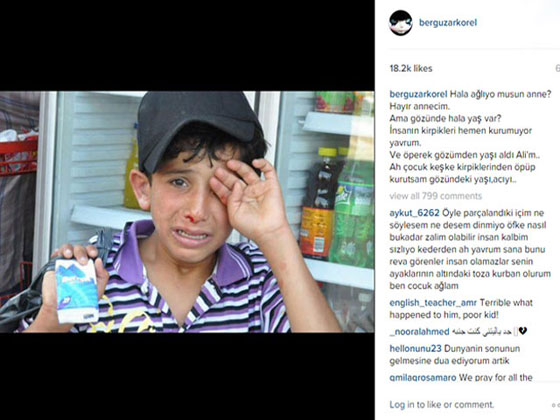 طفل سوري يستنهض مشاعر النجمة التركية بيرغوزار كوريل.. شاهد صورة رقم 1