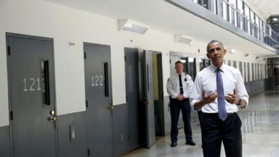 مكرمة سخية.. اوباما وادارته يسمحان بمنح السجناء منحة جامعية  صورة رقم 1