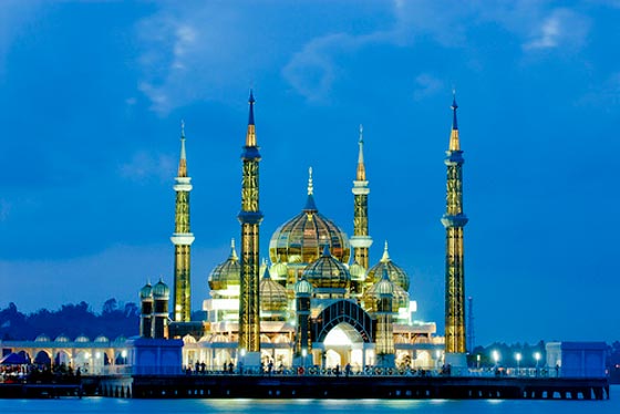 بالفيديو والصور من ماليزيا.. هذا هو مسجد الكريستال احدى التحف العالمية صورة رقم 9