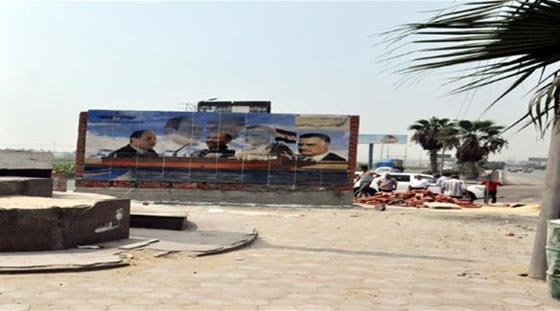 غياب صورة مبارك عن جداريات قناة السويس يثير استياء انصاره صورة رقم 2