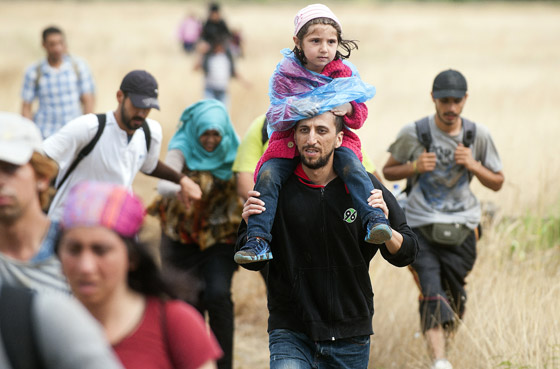 ابواب اوروبا تستقبل لاجئي سوريا الهاربين من جحيم داعش صورة رقم 38