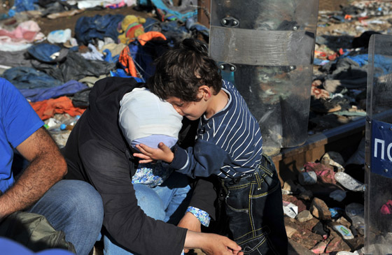 ابواب اوروبا تستقبل لاجئي سوريا الهاربين من جحيم داعش صورة رقم 42