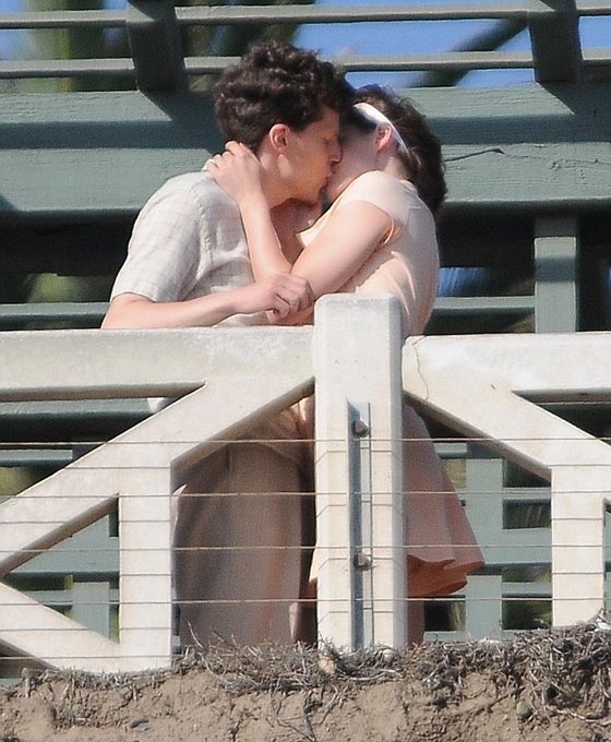 كريستن ستيوارت وجيسي ايزنبرغ يجتمعان في  قبلة من عالم اخر صورة رقم 6
