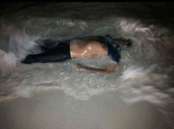 صورة طفل سوري غريق على الشاطئ التركي تهز العالم.. مشاهد مريعة صورة رقم 30