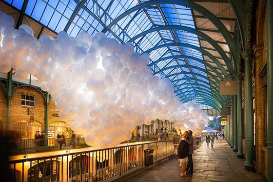 القلب البالوني النابض يضيء في سماء لندن.. بالصور صورة رقم 4