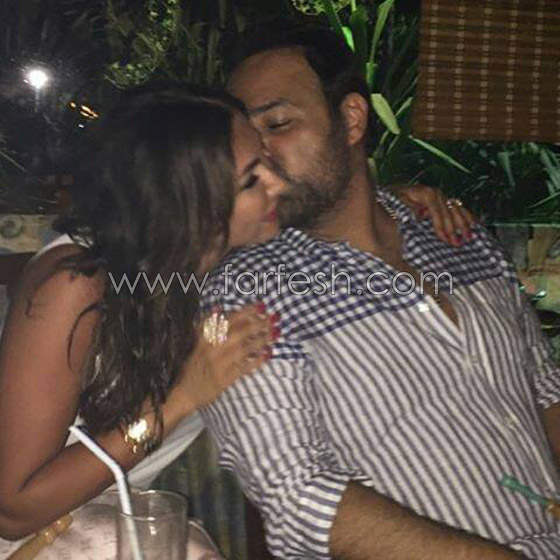  صورة  قبلة عاصي لزوجته تشعل تعليقات الجمهور  صورة رقم 1