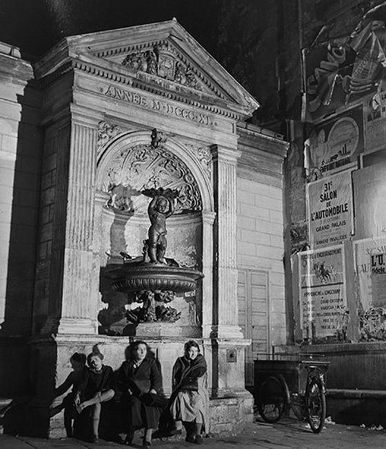 باريس عام 1930 مدينة صاخبة تضج بالحياة ومبانيها كلاسيكية صورة رقم 3