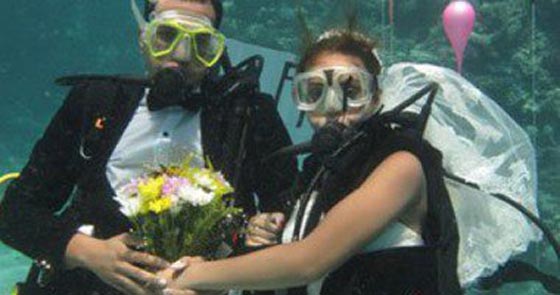 فيديو وصور حفلات زفاف تحت الماء في الصين، لبنان والكويت صورة رقم 1