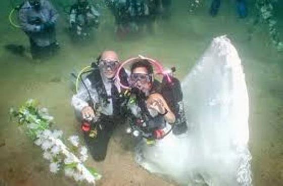 فيديو وصور حفلات زفاف تحت الماء في الصين، لبنان والكويت صورة رقم 9