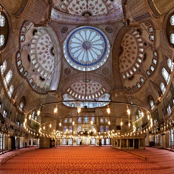 صور مسجد السلطان عمر علي سيف الدين: تحفة اسلامية ممزوجة بفن العمارة الايطالي صورة رقم 10