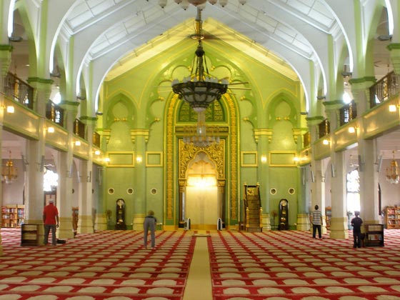 صور مسجد السلطان عمر علي سيف الدين: تحفة اسلامية ممزوجة بفن العمارة الايطالي صورة رقم 14