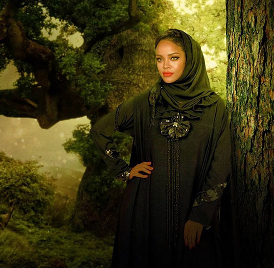 صور فنانين ومشاهير عالميين يرتدون الزي العربي التقليدي صورة رقم 9