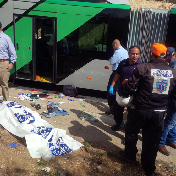 مصادر اجنبية.. مقتل 3 اسرائيليين في موجة هجمات متزامنة بالقدس صورة رقم 11