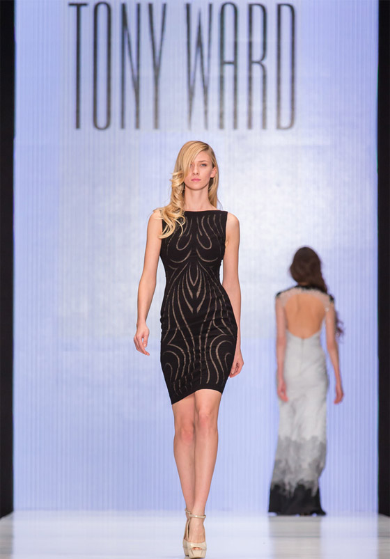 عرض رائع  لازياء الامريكي  توني وارد في اسبوع الموضة الروسية صورة رقم 11