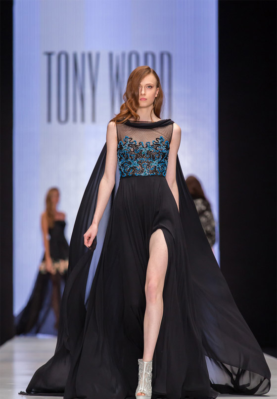 عرض رائع  لازياء الامريكي  توني وارد في اسبوع الموضة الروسية صورة رقم 13