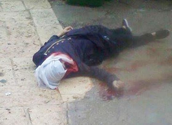  الجيش الاسرائيلي قتل الفتاة في الخليل وهي ترفع يديها ولا تحمل شيئا صورة رقم 4