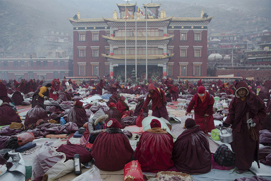 تعرف بالصور على معهد البوذية التيبتية الاكبر والاكثر اهمية في العالم صورة رقم 3
