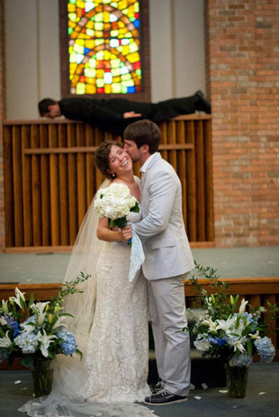 صور زفاف غير تقليدية: طريفة مضحكة، محرجة او مؤثرة! صورة رقم 6