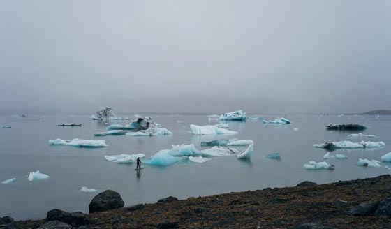 باجمل ريشة من ايسلندا: الاحتباس الحراري يغرق امراة في في الجليد الذائب صورة رقم 5