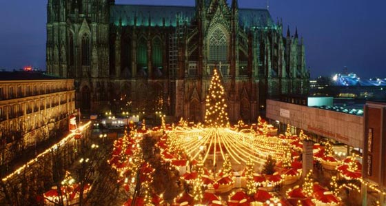 صور اجمل أسواق عيد الميلاد (الكريسماس) في أوروبا صورة رقم 1