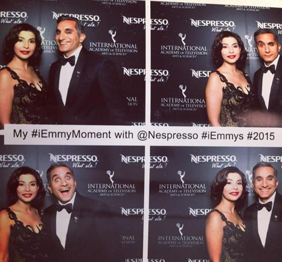 صور باسم يوسف مع زوجته على السجادة الحمراء في حفل جوائز (ايمي) صورة رقم 7
