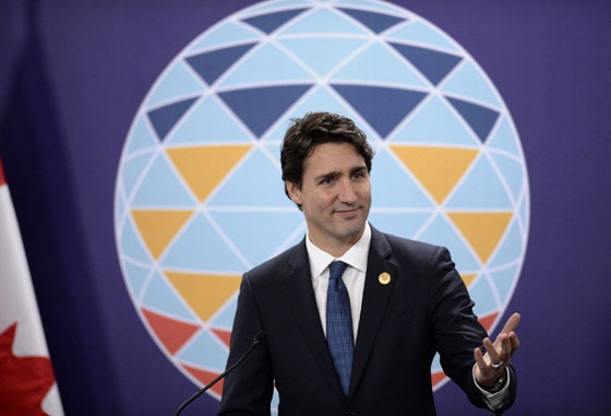 جاذبية الرئيس الكندي تجعل قلوب المراهقات تخفق من شدة الاثارة صورة رقم 1
