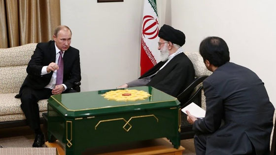 اقدم نسخة قرآن في روسيا يهديها بوتين لخامنئي صورة رقم 2