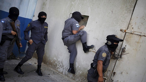مقتل 6 اشخاص في اعمال شغب بسجن مكتظ بغواتيمالا صورة رقم 3
