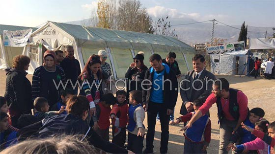   صور كاظم الساهر سفير اليونيسيف يزور مخيمات الاطفال في لبنان صورة رقم 7