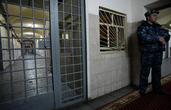 روسيا تمنع الشتائم والمسبات والتعابير البذيئة في السجون صورة رقم 2