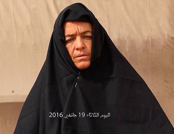 شريط مصور.. القاعدة تعترف باختطافها راهبة سويسرية مبشرة  صورة رقم 3