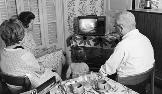 بعد 90 عاما من اختراعه.. التلفزيون يكشف عن حقائقه المدهشة صورة رقم 5