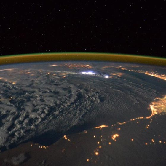صور مثيرة.. شاهد بريطانيا ومصر تشعان نورا من الفضاء صورة رقم 5