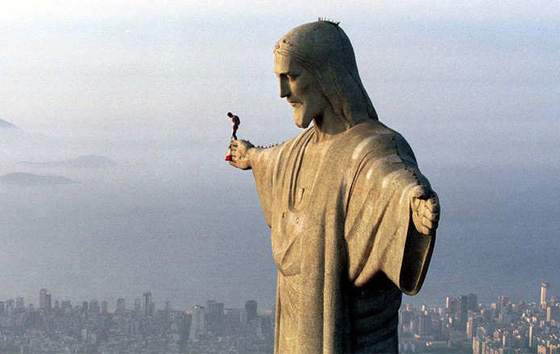 صور أروع مغامرات القفز الحر من أشهر المعالم السياحية في العالم صورة رقم 8
