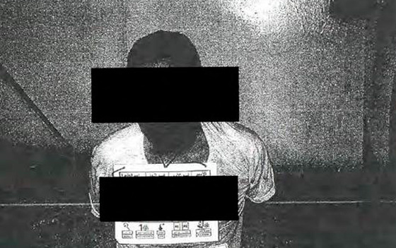 البنتاغون ينشر صور تعذيب المعتقلين في العراقيين والافغان في سجن ابو غريب صورة رقم 1