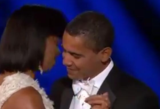 اوباما وميشيل يحييان ذكرى شهر التاريخ الاسود بالرقص على انغام بيونسيه صورة رقم 5