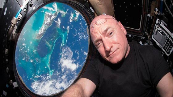  رائد فضاء امريكي يعود الى الارض غدا بعد سنة كاملة في الفضاء صورة رقم 3