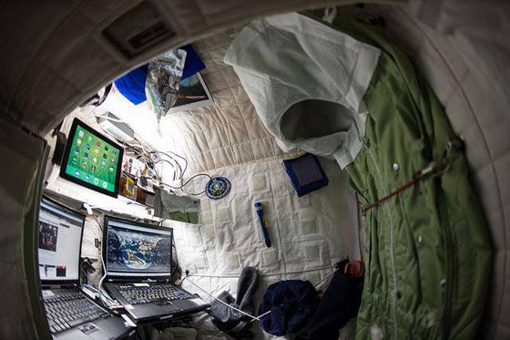  رائد فضاء امريكي يعود الى الارض غدا بعد سنة كاملة في الفضاء صورة رقم 5