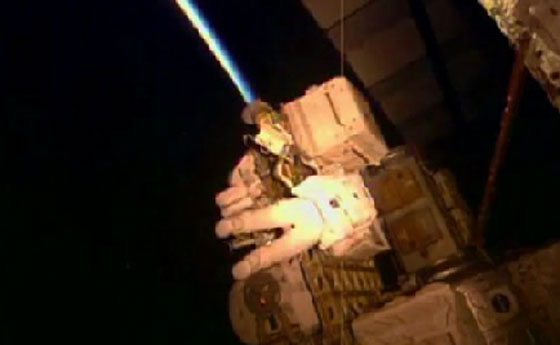  رائد فضاء امريكي يعود الى الارض غدا بعد سنة كاملة في الفضاء صورة رقم 10