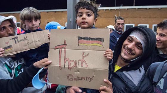 اسرائيلي يخوض تجربة ايجابية مع لاجئين سوريين في المانيا صورة رقم 13