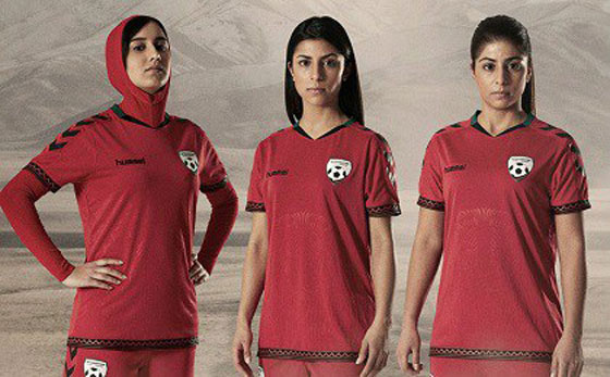 كرة القدم تحرر نساء افغانيات من العصبية والتطرف صورة رقم 1