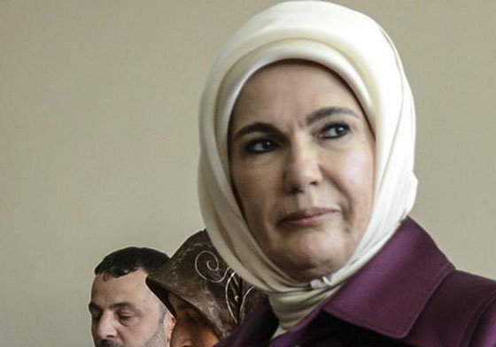 زوجة اردوغان تثير عاصفة: حريم السلطان مدرسة لإعداد النساء في الحياة صورة رقم 2