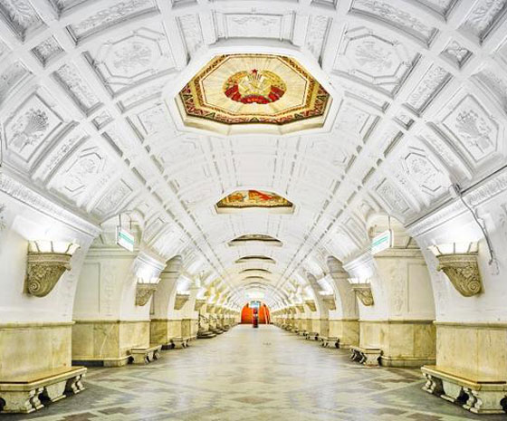 مترو موسكو.. لوحة فنية وارث وطني فخم في كل محطة صورة رقم 4