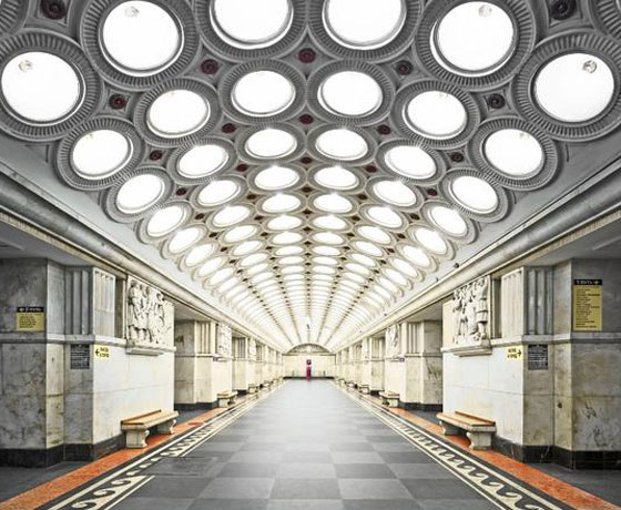 مترو موسكو.. لوحة فنية وارث وطني فخم في كل محطة صورة رقم 5