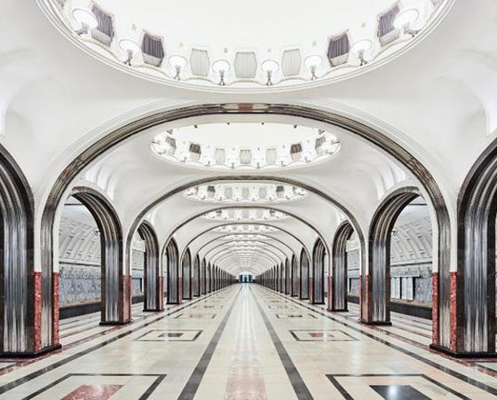 مترو موسكو.. لوحة فنية وارث وطني فخم في كل محطة صورة رقم 8