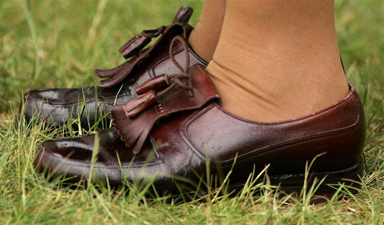  صور اجمل احذية ارتدتها نساء الطبقة المخملية في سباقات الخيول صورة رقم 3