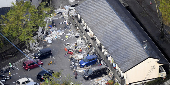  زلزال ثان بقوة 7.1 يضرب اليابان مجددا وانباء عن قتلى وانهيار مبان صورة رقم 2